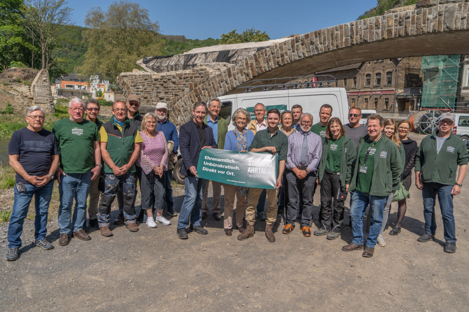 Gedenken und Dank: Wie das Ahrtal drei Jahre nach der Katastrophe ...